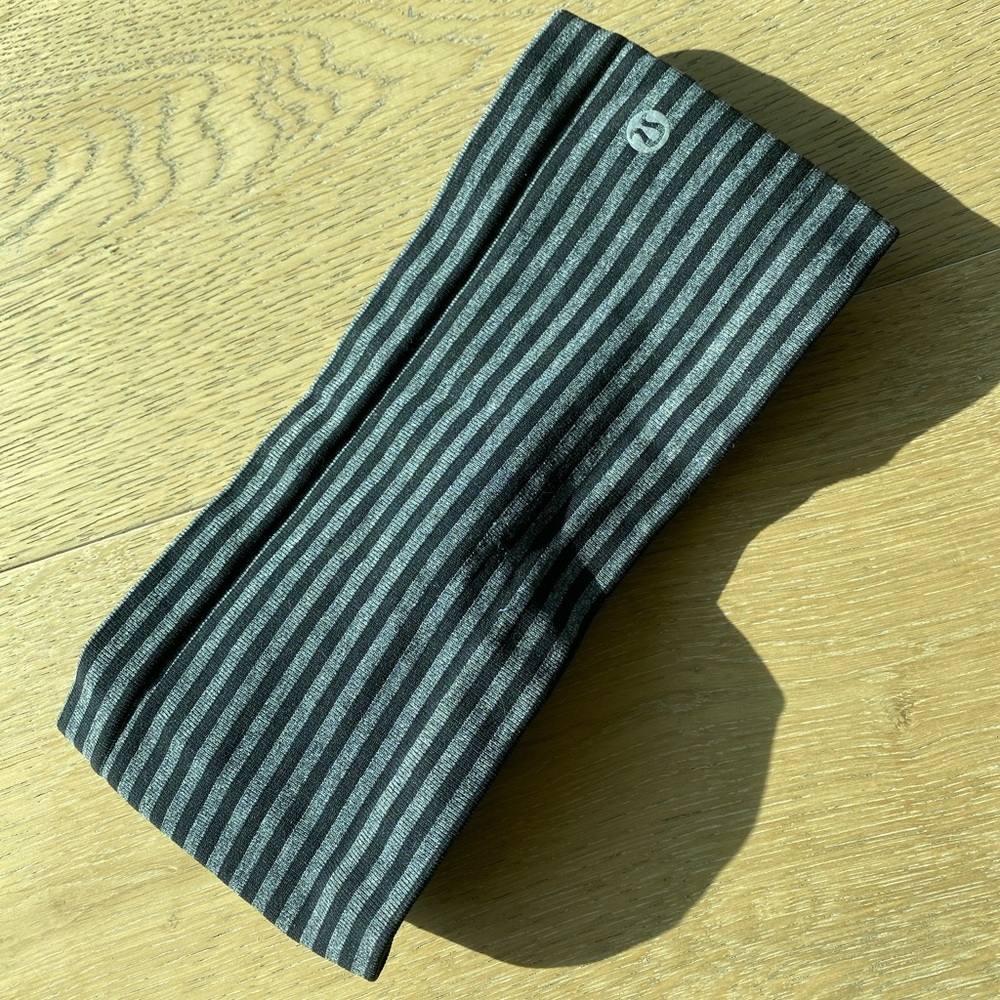 Lululemon Fly Away Tamer Headband OS
